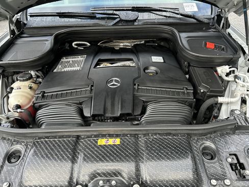 Certified 2024 Mercedes-Benz GLS 580 4MATIC image 54