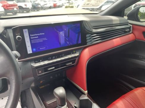 Used 2025 Toyota Camry XSE FWD image 13