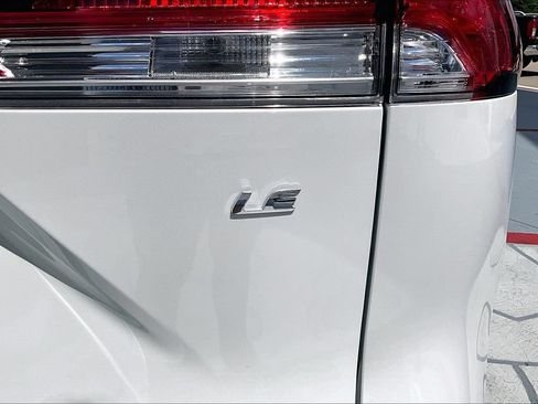 Certified 2024 Toyota Corolla Cross LE FWD image 26