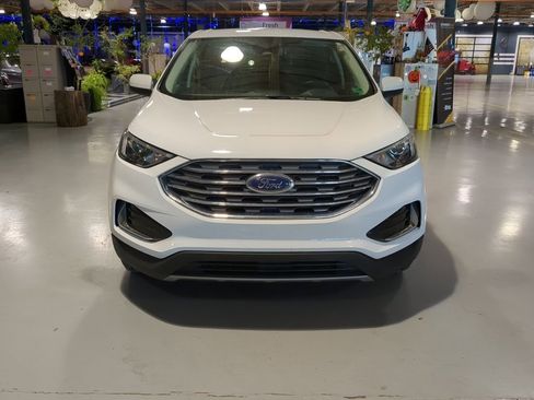 Used 2022 Ford Edge SEL image 3
