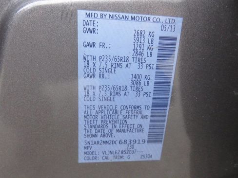 Used 2013 Nissan Pathfinder SV AWD/4WD image 38