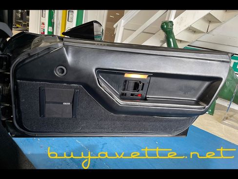 Used 1988 Chevrolet Corvette Coupe RWD image 24