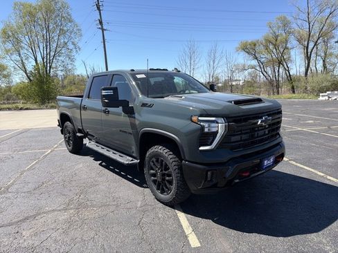 New 2026 Chevrolet Silverado 3500 LTZ w/ LTZ Plus Package AWD/4WD image 3