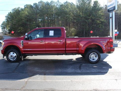Used 2022 Ford F350 Platinum image 9
