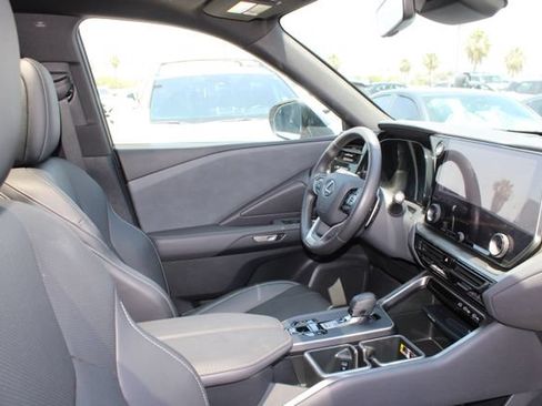 Used 2024 Lexus TX 350 AWD w/ Cold Weather Package image 5