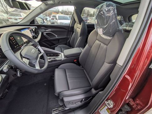 New 2025 Audi Q5 2.0T Premium Plus image 8
