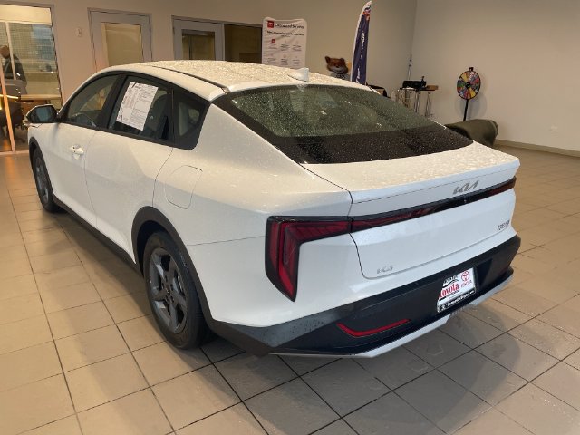 Used 2025 Kia K4 FWD image 31