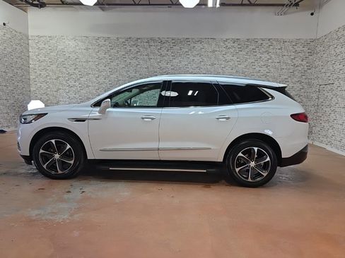 Used 2020 Buick Enclave Essence w/ Sport Touring Edition image 4