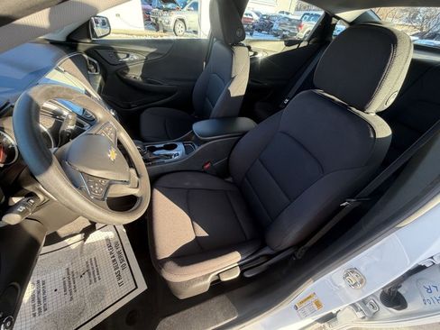 Used 2023 Chevrolet Malibu LS image 12