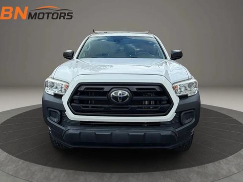 Used 2019 Toyota Tacoma SR RWD image 2