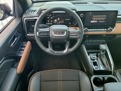 New 2026 GMC Canyon AT4 AWD/4WD image 12
