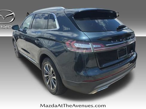 Used 2023 Lincoln Nautilus FWD w/ Premium Package image 3
