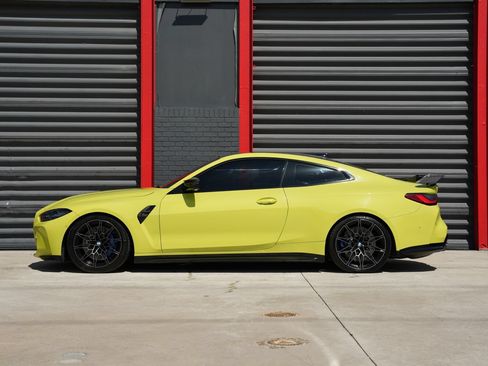 Used 2021 BMW M4 Competition w/ M Carbon Exterior Package RWD image 15