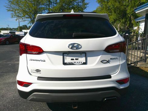 Used 2018 Hyundai Santa Fe Sport FWD image 6
