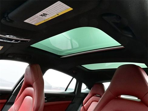 Used 2020 Porsche Panamera 4S image 13