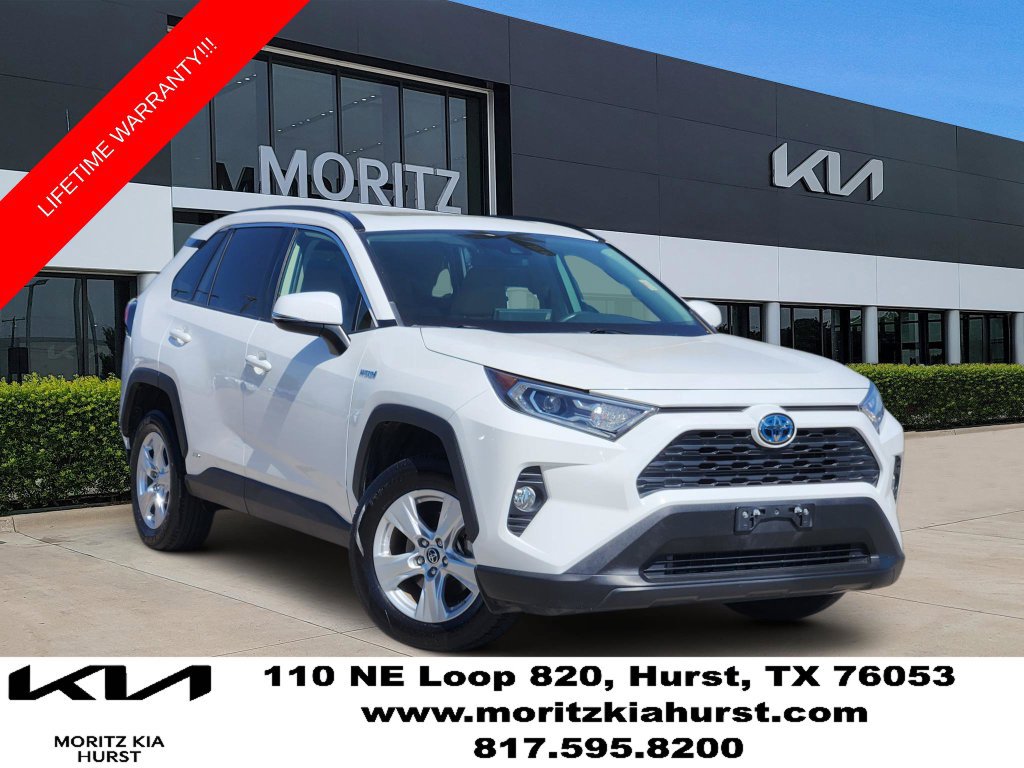 Used 2019 Toyota RAV4 XLE w/ Convenience Package AWD/4WD image 1