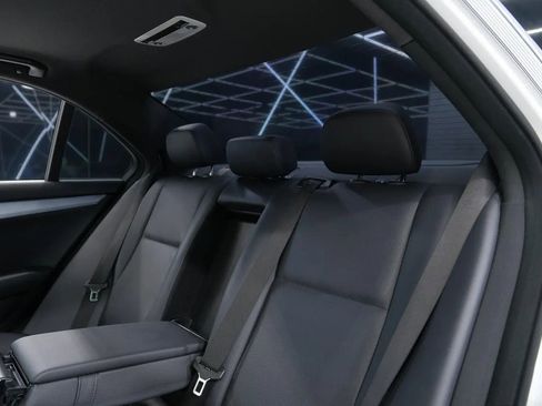Used 2014 Mercedes-Benz C 250 Sedan image 24