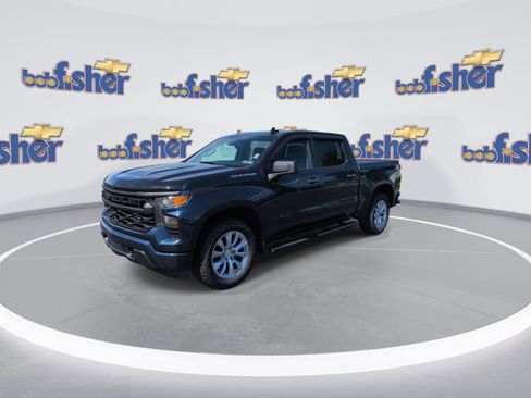Certified 2022 Chevrolet Silverado 1500 Custom AWD/4WD image 4