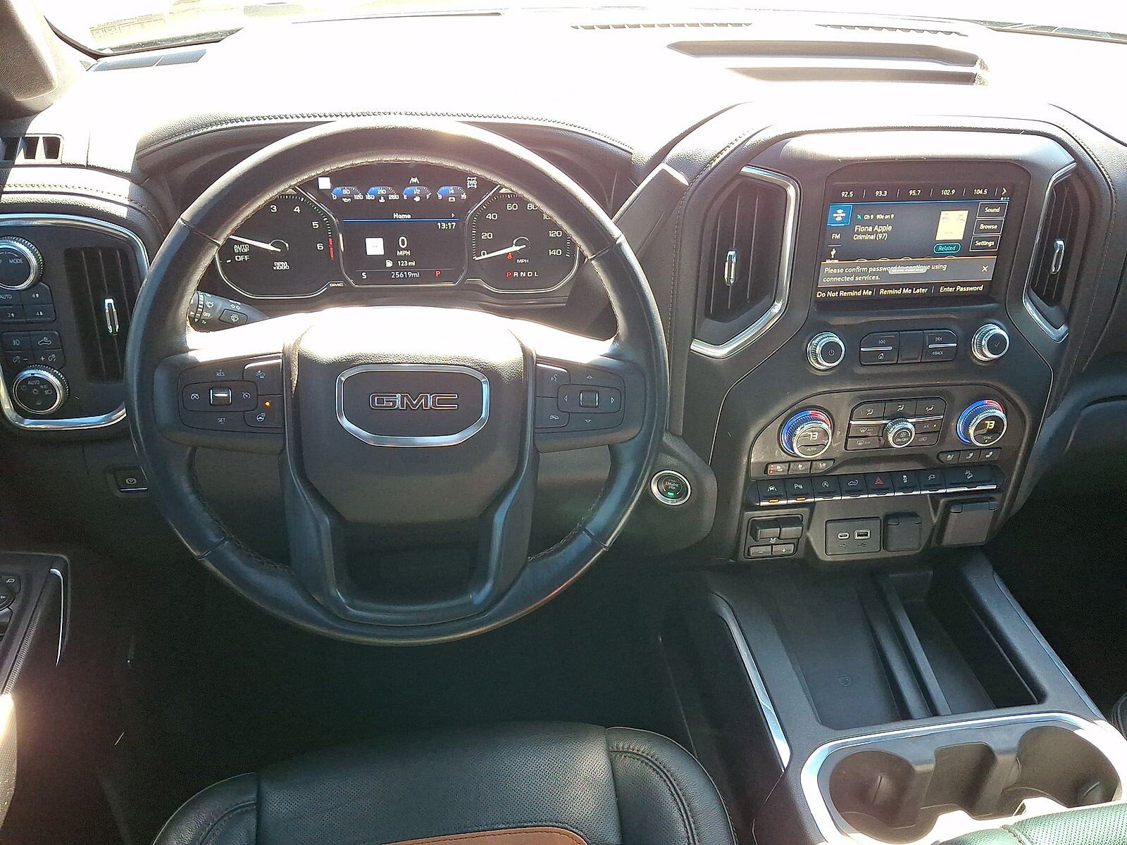 Used 2020 GMC Sierra 1500 AT4 w/ AT4 Premium Package AWD/4WD image 21