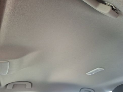 Used 2025 Nissan Sentra SR image 14