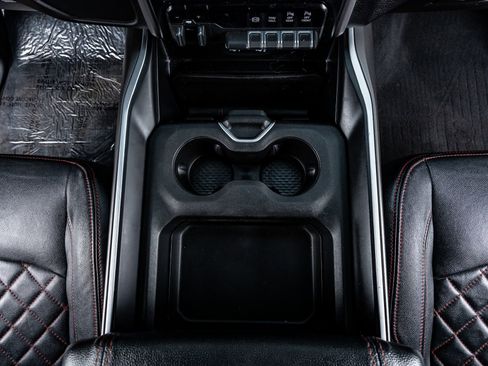 Used 2021 RAM 2500 Big Horn w/ Level 2 Equipment Group image 27