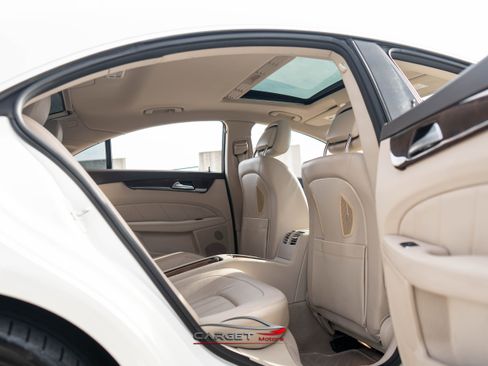 Used 2017 Mercedes-Benz CLS 550 w/ Premium 2 Package image 19