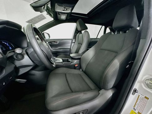Used 2023 Toyota RAV4 SE w/ Weather & Moonroof Package AWD/4WD image 21
