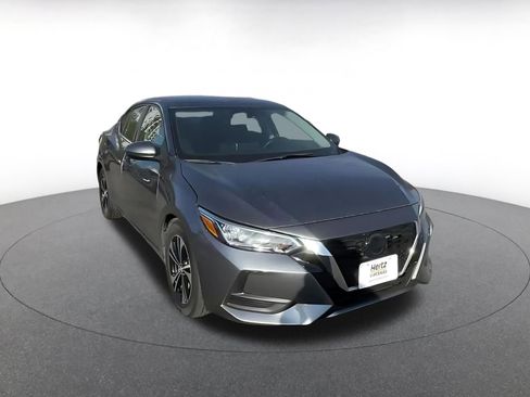 Used 2023 Nissan Sentra SV image 3