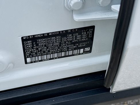 Certified 2025 Honda HR-V Sport image 36