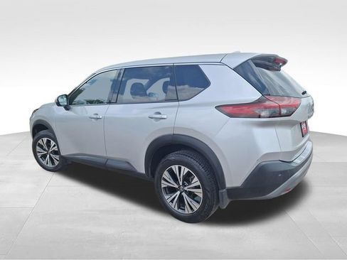 Certified 2021 Nissan Rogue SV FWD image 6