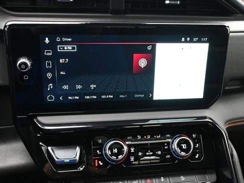 Used 2025 GMC Sierra 1500 AT4 w/ AT4 Premium Package image 16