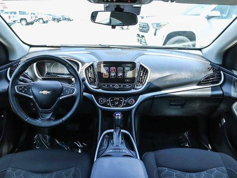 Used 2017 Chevrolet Volt LT FWD image 12