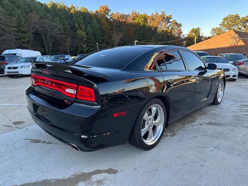 Used 2011 Dodge Charger R/T image 17