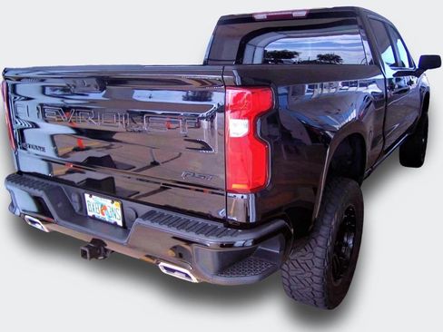 Used 2022 Chevrolet Silverado 1500 RST w/ Z71 Off-Road Package AWD/4WD image 17