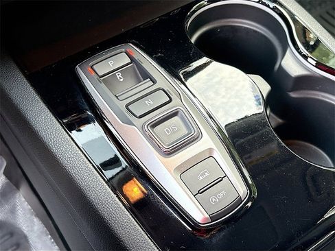 Used 2022 Honda Pilot Touring image 17