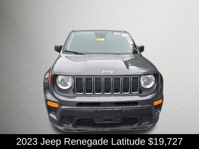 Used 2023 Jeep Renegade Latitude AWD/4WD image 8