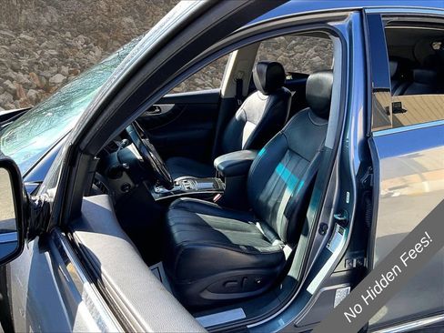Used 2017 INFINITI QX70 AWD w/ Premium Package image 18