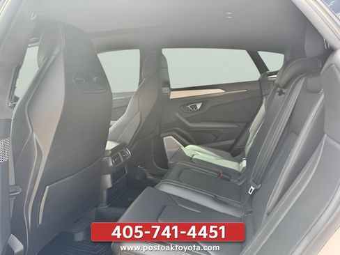 Used 2020 Lamborghini Urus AWD/4WD image 18