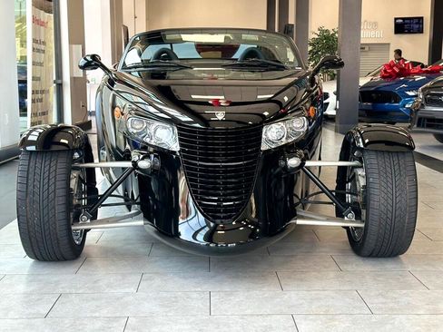 Used 1999 Plymouth Prowler image 2