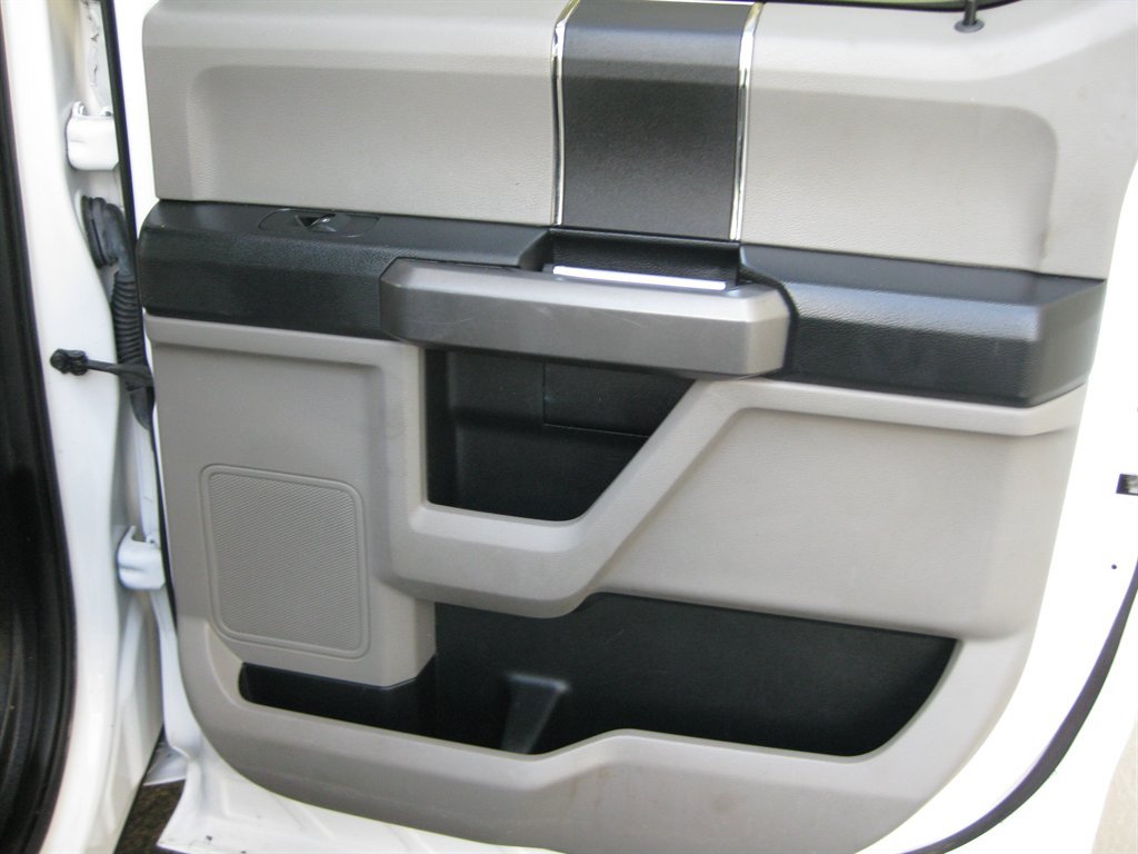 Used 2016 Ford F150 XLT RWD image 33