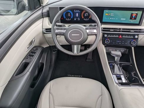 Certified 2026 Hyundai Tucson SEL Plus FWD image 16