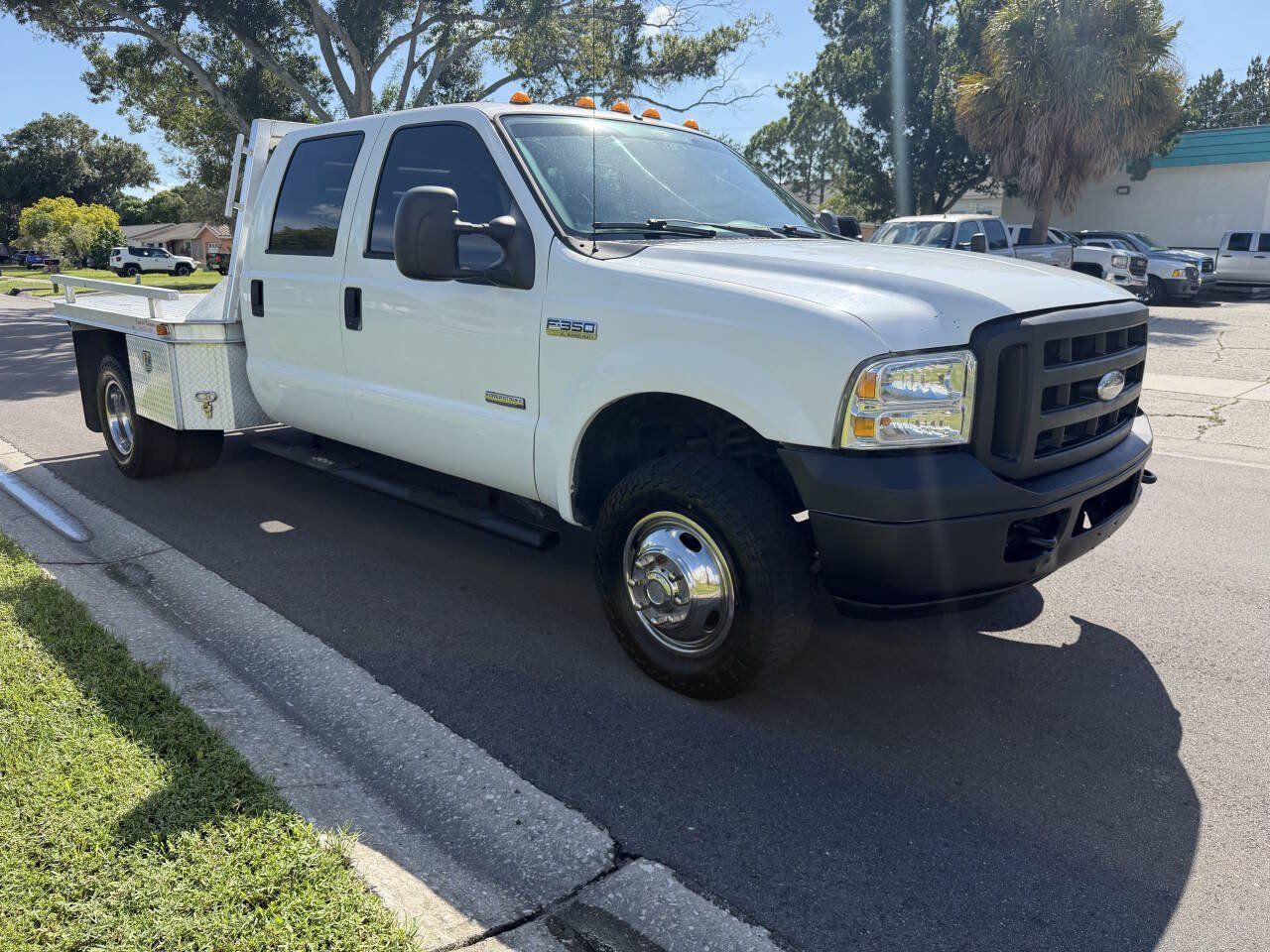 Used 2006 Ford F350 XL AWD/4WD image 2