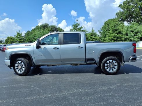 Used 2024 Chevrolet Silverado 2500 LT AWD/4WD image 26