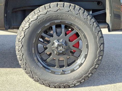 Used 2020 Chevrolet Silverado 1500 RST image 39