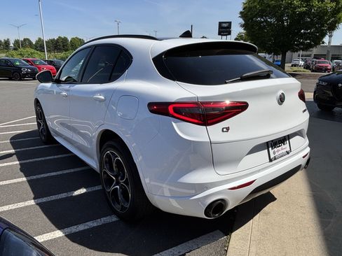 Used 2021 Alfa Romeo Stelvio Ti Sport AWD/4WD image 6
