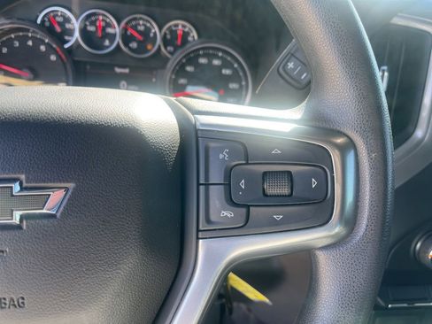 Used 2022 Chevrolet Silverado 1500 Custom Trail Boss w/ Safety Confidence Package AWD/4WD image 23