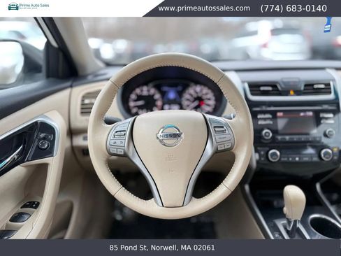 Used 2014 Nissan Altima 2.5 SV w/ Convenience Package image 20