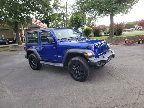 Used 2019 Jeep Wrangler Sport AWD/4WD image 4