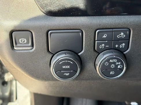 Used 2024 Chevrolet Silverado 1500 RST w/ Convenience Package II RWD image 34