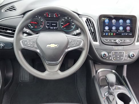 Used 2024 Chevrolet Malibu LT image 26